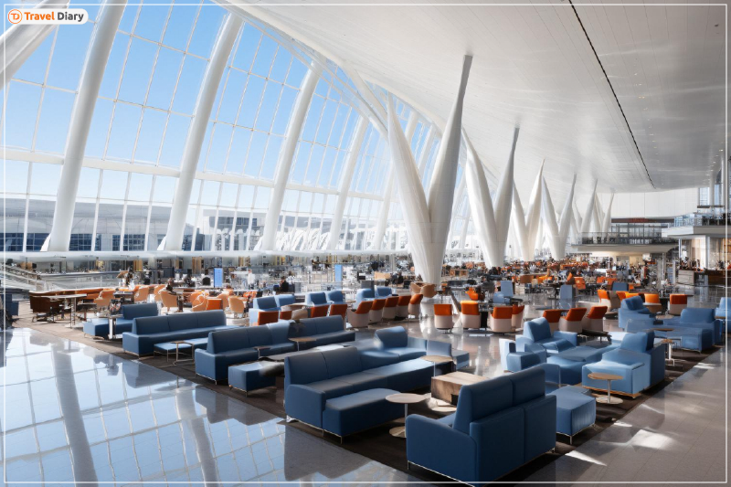 United Opens its Largest Club Lounge Ever in Denver Airport - AFAR