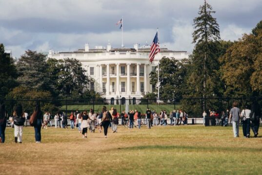 White House Tour for Indians: H-1B, Green Card, F-1, Tourist Breakdown White House tour guide for Indians on H-1B, Green Card, F-1, and tourist visas.